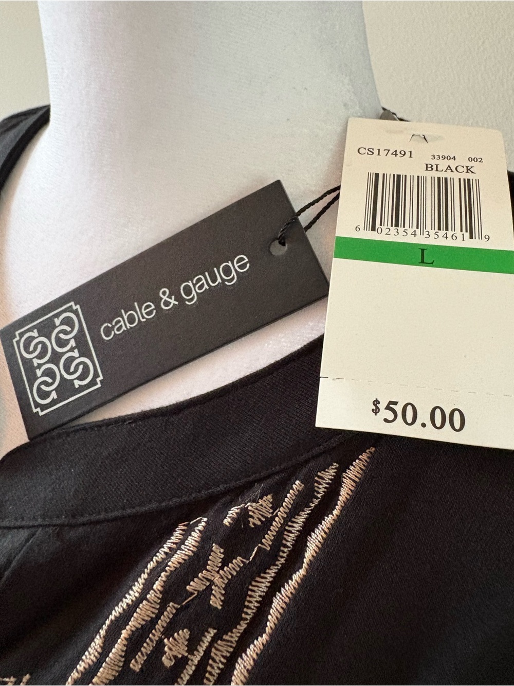 NWT Cable & Gauge Black Aztec Embroidered Split Neck Tank Top - Size L - Picture 3 of 8